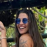 "Quiero una": Ivana Nadal no puede soltar la hamaca y el bikini apenas puede contener... ¡Cuidado!