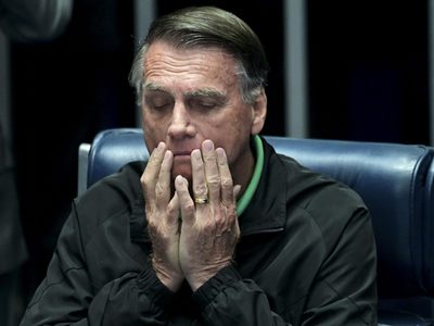 Ordenan vigilar a Bolsonaro antes del juicio