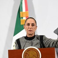 Juan Ramón de la Fuente pidió licencia temporal por intervención quirúrgica: Sheinbaum