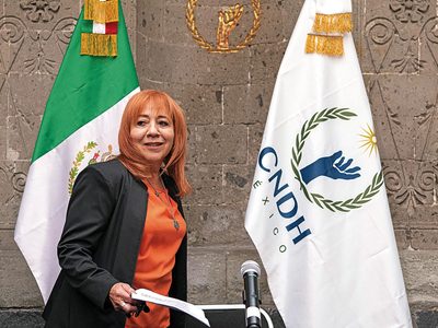 El cuestionado viraje de la CNDH: alejarse de las víctimas y acercarse al poder