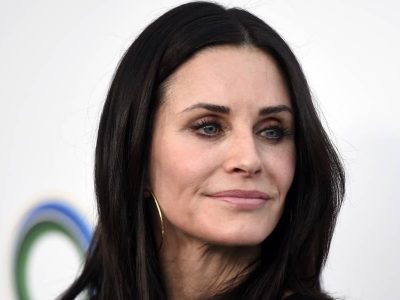 ¡Wow! ¿Y esas caras? Courteney Cox filtró una imagen inédita de todo el elenco de Friends ¡Impactant