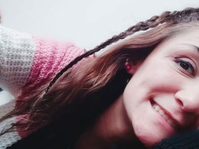 Abandono y muerte de una docente: "Le dijeron que no volviera si no tenía coronavirus"