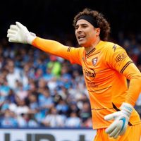 Memo Ochoa y Salernitana perdieron en tres ocasiones la ventaja ante Fiorentina