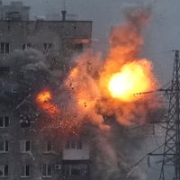 Mariúpol es "un auténtico infierno", relatan sobrevivientes a los bombardeos de Rusia
