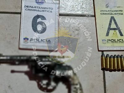 Secuestraron armas, cocaína y motos desarmadas en la zona caliente de la ciudad