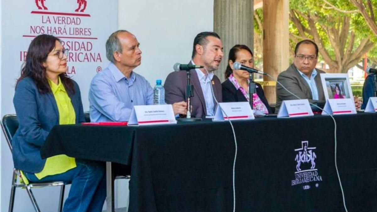 Los padres de Minerva Calderón estuvieron en la Universidad Iberoamericana Puebla