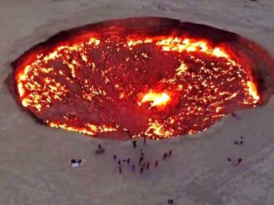 Así se "creó" esta impresionante puerta del infierno