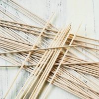 No los tires: con palitos de brochette y una tapa de frasco, creá este hermoso proyecto para tu habitación
