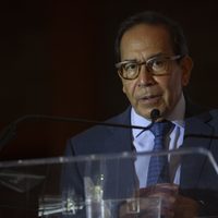 AMLO anuncia paquete de inversión mixta entre el gobierno y el CCE