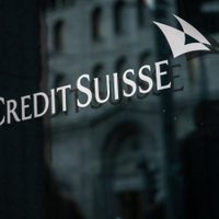 El segundo banco más grande de Suiza alcanza las acciones más bajas en toda su historia