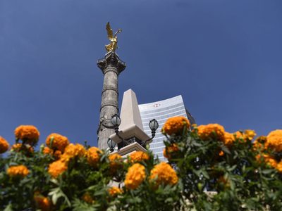 Concluye restauración en el Ángel de la Independencia; hay contradicción por el acceso