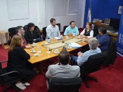 La Municipalidad de Neuquén entregó una ayuda financiera a la UNCo de casi 270 millones de pesos