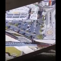 Mediante dron, “polleros” dirigen a indocumentados desde Tijuana a San Diego, California (Video)