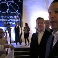 Durante inauguración de museo, protestan contra gobernador de Querétaro