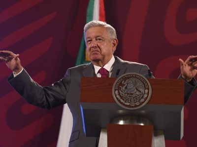 “Retrógradas” los que se oponen al plan piloto de educación básica; se impugnará amparo: AMLO