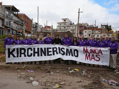 Milei pone quinta y se mete de lleno en la campaña bonaerense