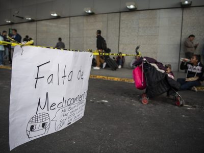 "No ha llegado medicamento a ninguno de los hospitales": Padres de niños con cáncer