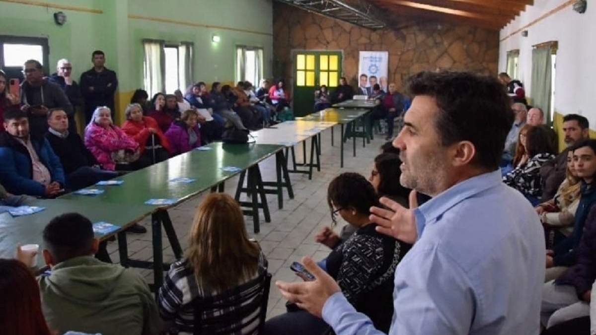 Reunión con referentes del Centro de la provincia. Fuente: (Facebook)