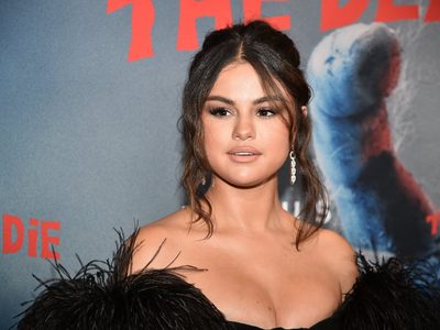 Selena Gómez en plena cuarentena se maquilló y este fue el resultado. ¿Le faltó peinarse?