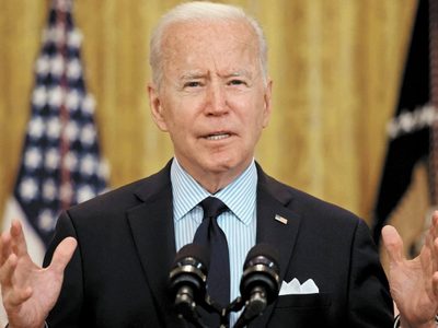 Cheques mensuales para las familias con hijos: el nuevo plan de ayudas de Biden