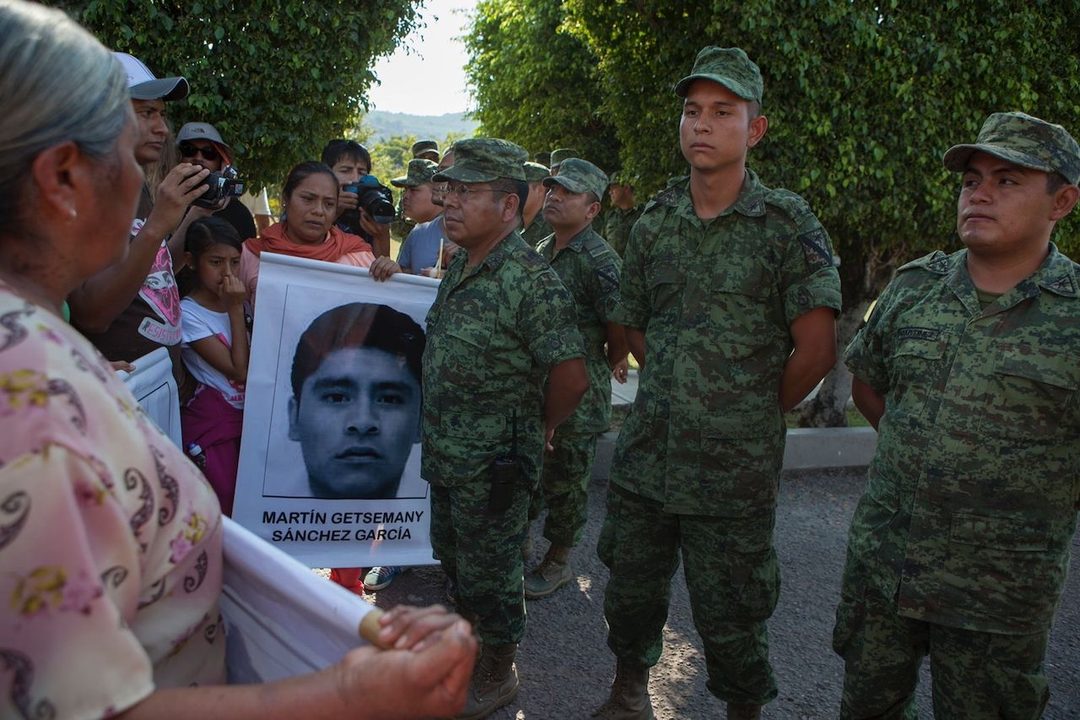 soldados militares