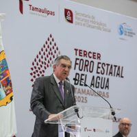 Llama Américo Villarreal a poner fin a la privatización del agua