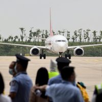Llegó a Wuhan el primer vuelo internacional desde que comenzó la pandemia