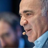 Rusia busca arrestar al excampeón de ajedrez Garry Kasparov