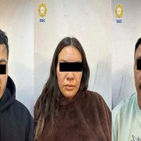 Caen dos exreos y una mujer por robo a clientes de casas de cambio del AICM