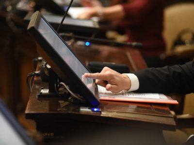 La Legislatura rechazó los aumentos por decreto