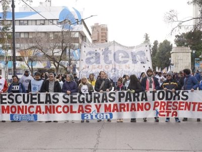 ATEN marchó para exigir justicia por las víctimas de la explosión en Aguada San Roque