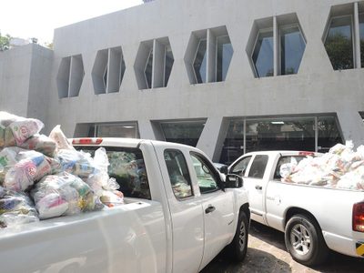 La CDHCM entrega 580 despensas para damnificados por las lluvias
