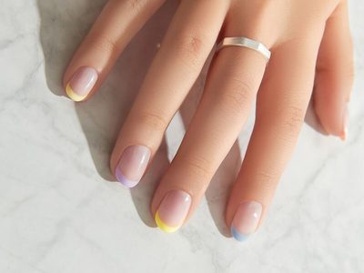 Nail Art: manicura "transparente", la nueva tendencia en uñas que reemplaza a las clásicas francesitas en primavera