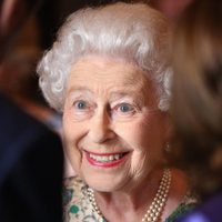 Se agranda la familia: la gran alegría en medio del drama para la Reina Isabel