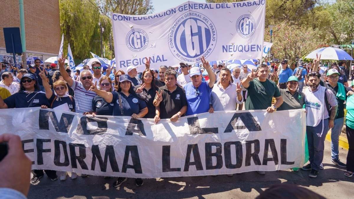 Movilización en contra de la Reforma Laboral. Fuente: CGT Regional Neuquén.