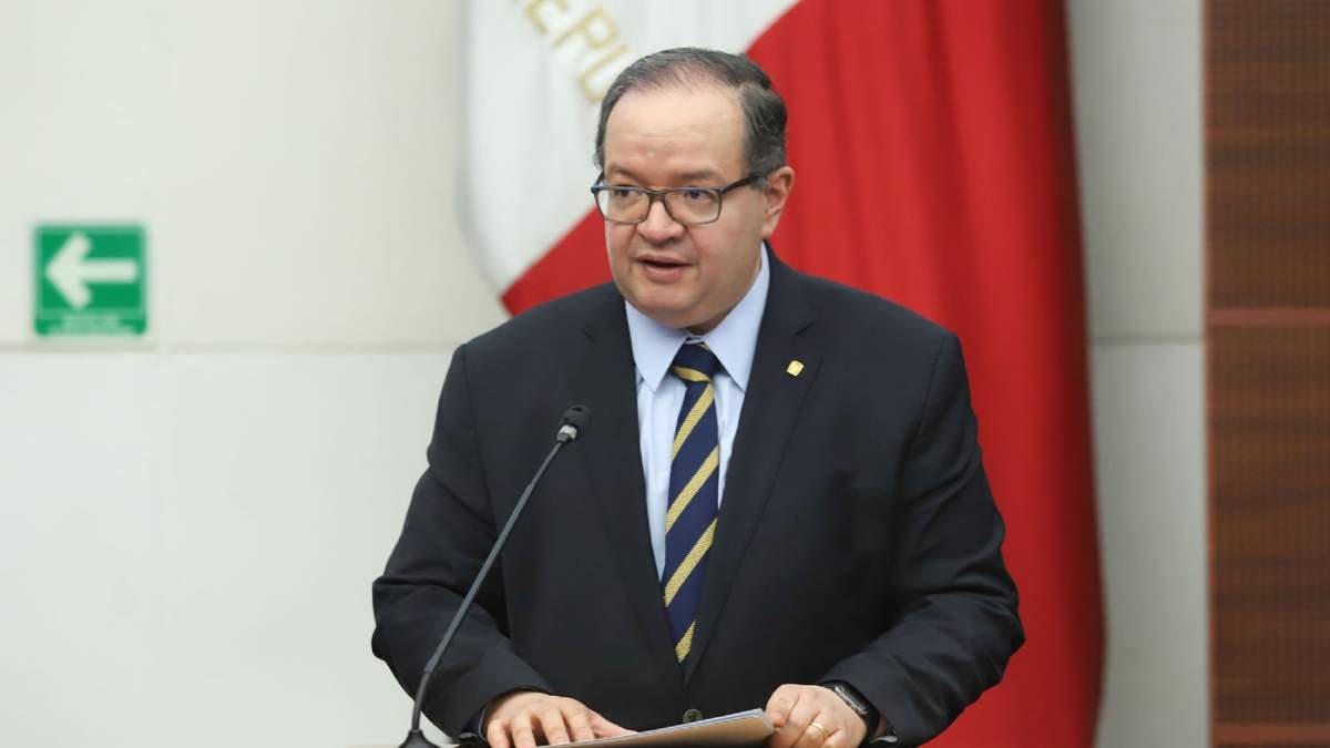 Leonardo Lomelí, rector de la UNAM en el Senado de la República por la conmemoración del Día la Filosofía