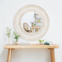 Con las chalas de choclo, hacé este espejo boho perfecto para tu living, igual que las revistas de decoración