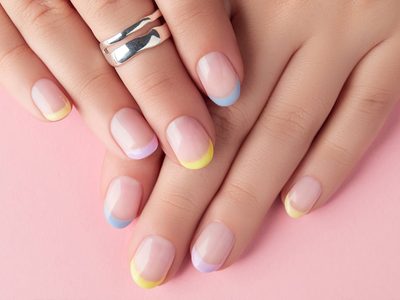 Nail Art: si tenés dedos anchos, este estilo en tus uñas estiliza tus manos y las rejuvenece
