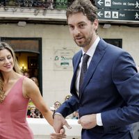 El saludo de Pau Gasol para su mujer y el pedido de solidaridad para investigar una rara enfermedad