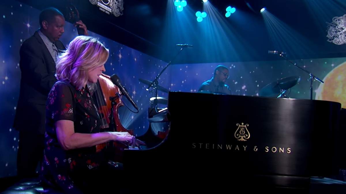Diana Krall, con Robert L. Hurst III y Karriem Riggins