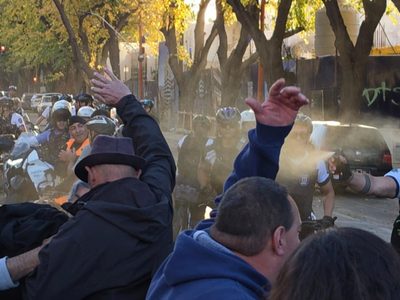 Gas pimienta: lo que no se vio de la última marcha universitaria en Mendoza