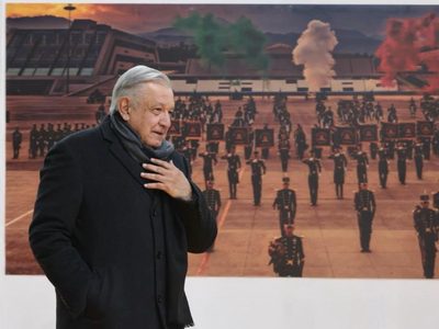 AMLO admite que no logrará cubrir 18 mil kilómetros de vías férreas para tren de pasajeros