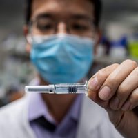 Sinovac dice que su vacuna funciona en todas las cepas de coronavirus