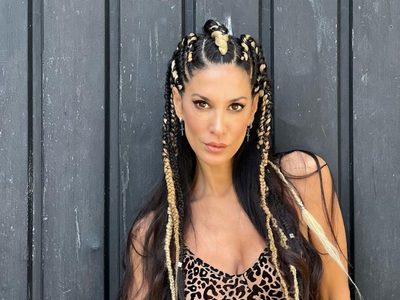 Con toda la onda: Silvina Escudero presume las botas que están en tendencia este otoño