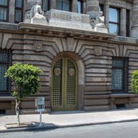 Peso se fortalece por recorte de Banxico y posible acuerdo comercial entre EU y China