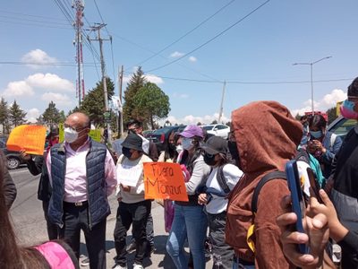 Estudiantes de la Universidad Politécnica del Valle de Toluca hacen paro de actividades