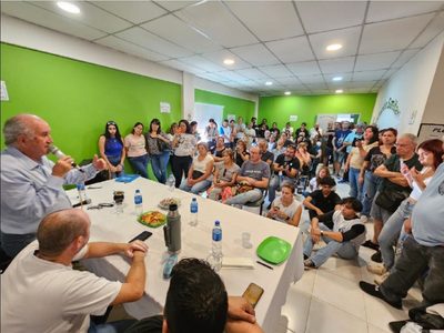 Dirigentes de Unión por la Patria analizaron con legisladores las políticas nacionales en Plottier
