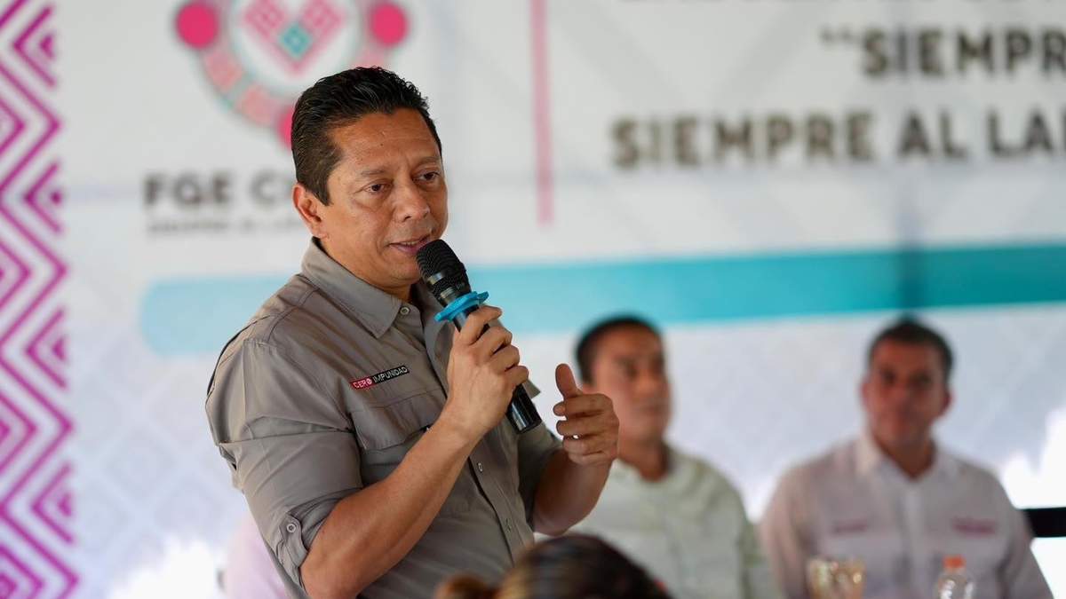 El fiscal de Chiapas, Jorge Luis Llaven Abarca, durante una visita a la ciudad de Tapachula, este miércoles 23 de julio de 2025