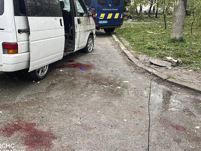 Tres misiles rusos se estrellan en zona de departamentos de Chernígov: hay 14 muertos