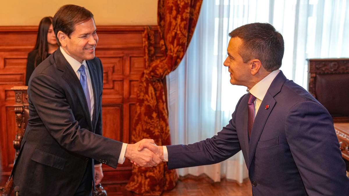 El secretario de Estado y el presidente ecuatoriano Daniel Noboa